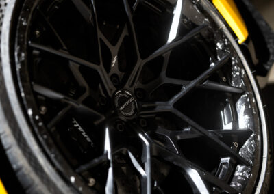 Closeup shot of the MV Forged x 7Deisgn House Forged Carbon Fiber Wheel